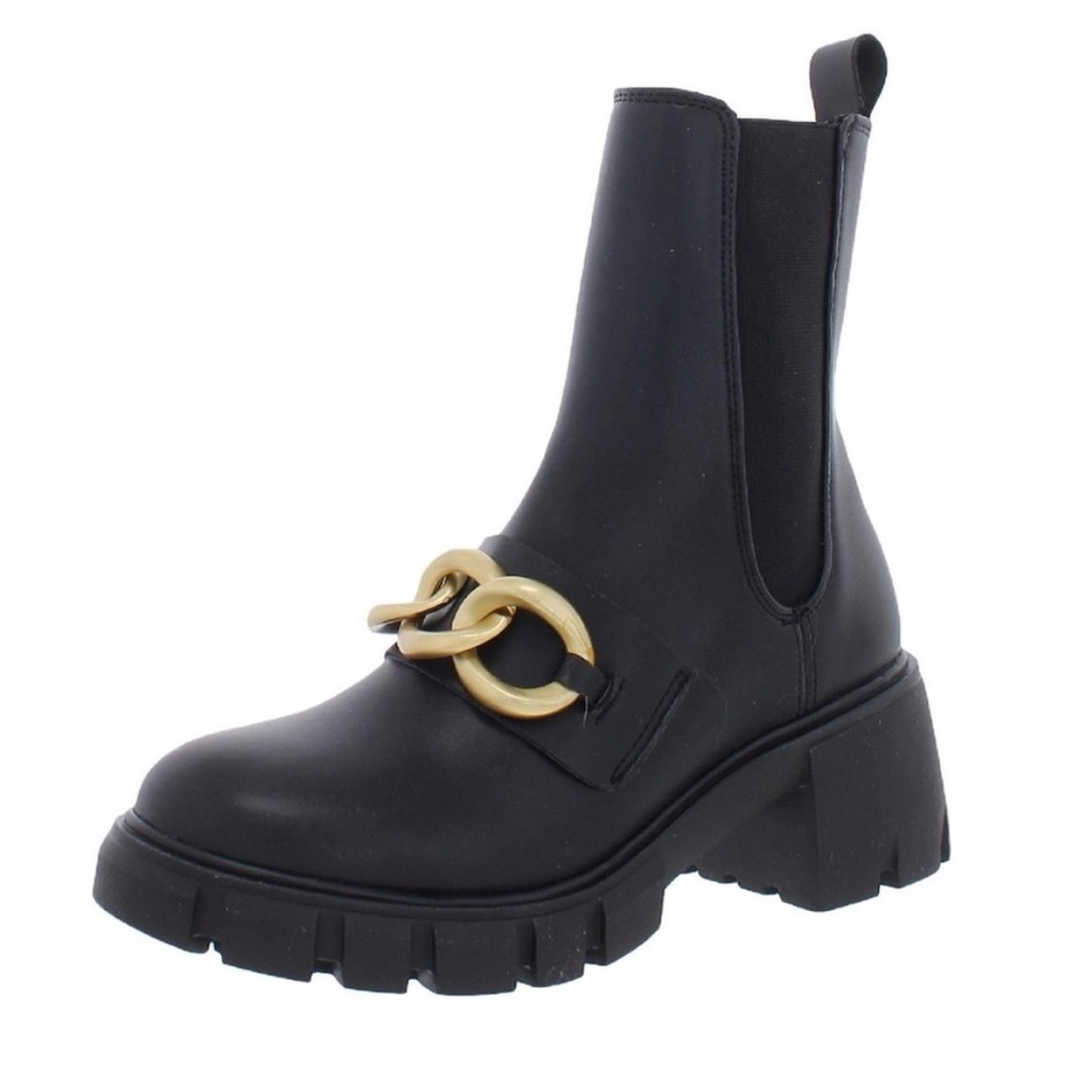 ✨ New STEVE MADDEN Chelsea Boots ✨